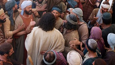 Jesus  in crowd