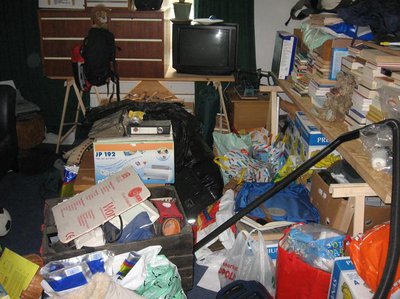 organizing_clutter_chaos_457785