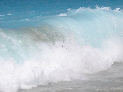 wave-1385475-1600x1200.width-400